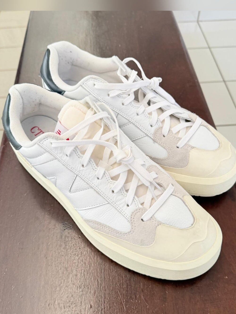 New Balance CT302 White/BlackPair of NB CT302. Size 15. Worn a couple of Times 7
